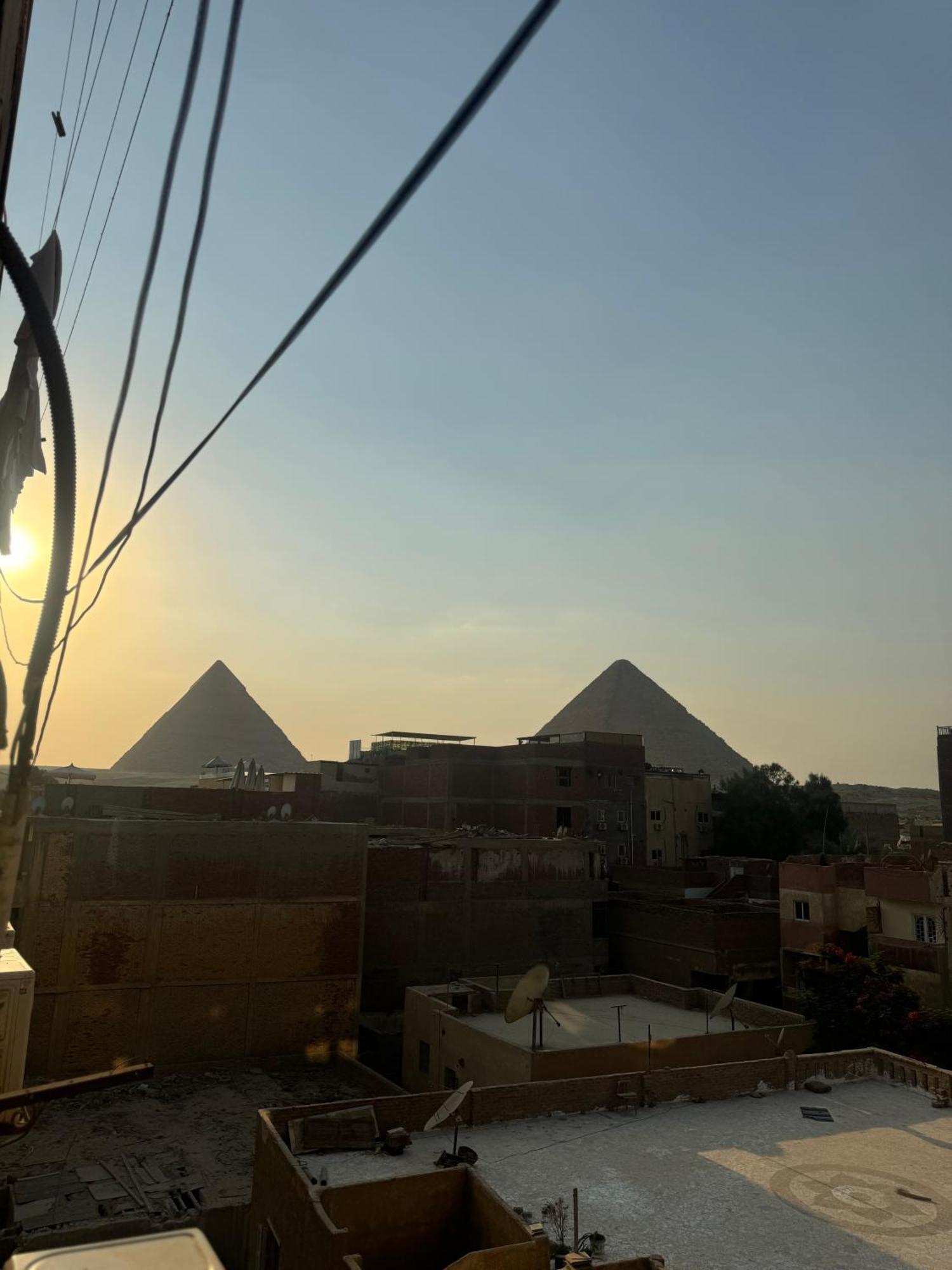 Pyramids And Sphinx Hotel Kafret el-Gabal Exteriér fotografie