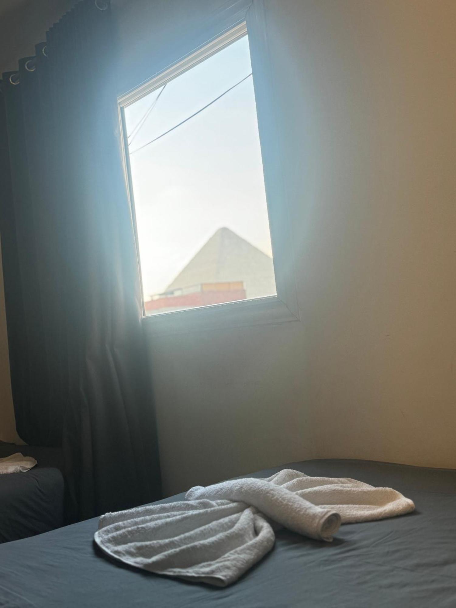 Pyramids And Sphinx Hotel Kafret el-Gabal Exteriér fotografie